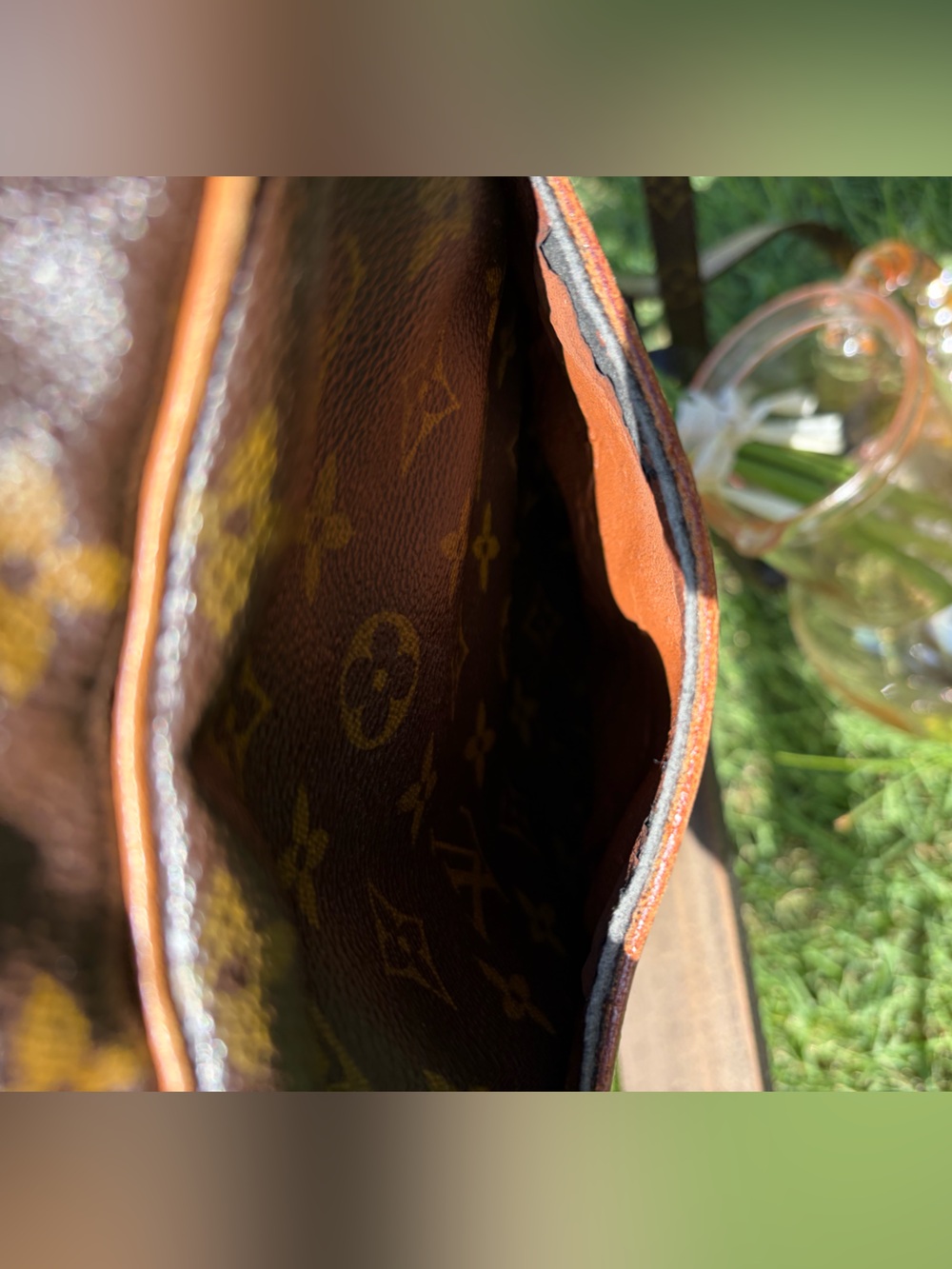 Authentic Louis Vuitton Danube Bag Made in France - Picture 15 of 16